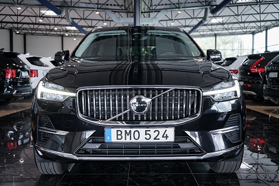 Volvo XC60 2 of 27