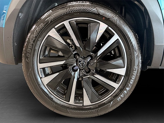 Peugeot 2008 16 of 17