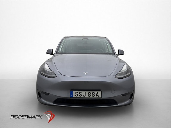 Tesla Model Y 2 of 30