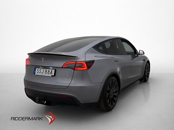 Tesla Model Y 8 of 30