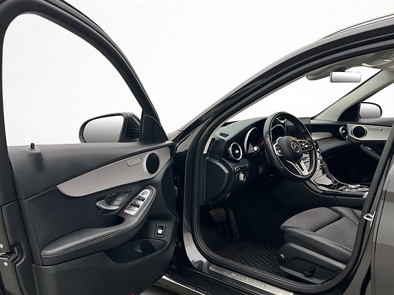 Mercedes-Benz C300 de 9 of 30