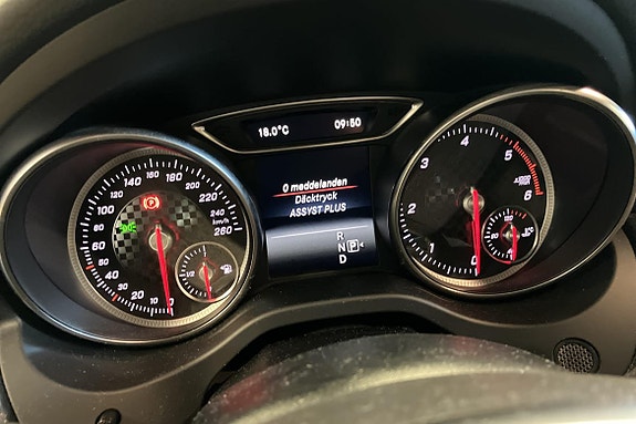 Mercedes-Benz A200 19 of 24