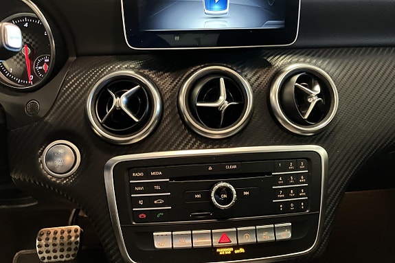 Mercedes-Benz A200 21 of 24