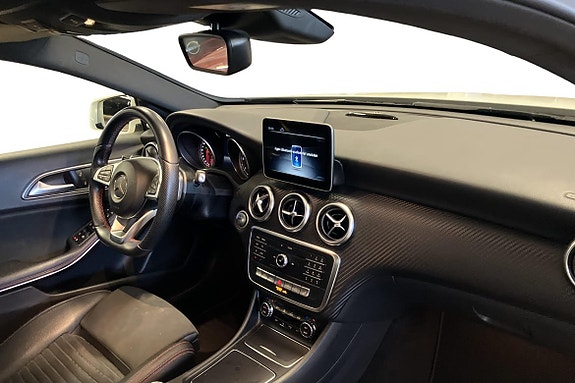Mercedes-Benz A200 10 of 24