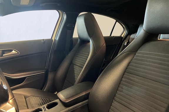 Mercedes-Benz A200 17 of 24