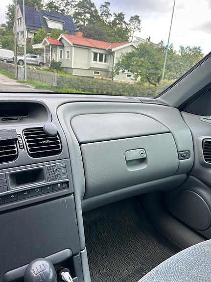 Renault Laguna 11 of 13