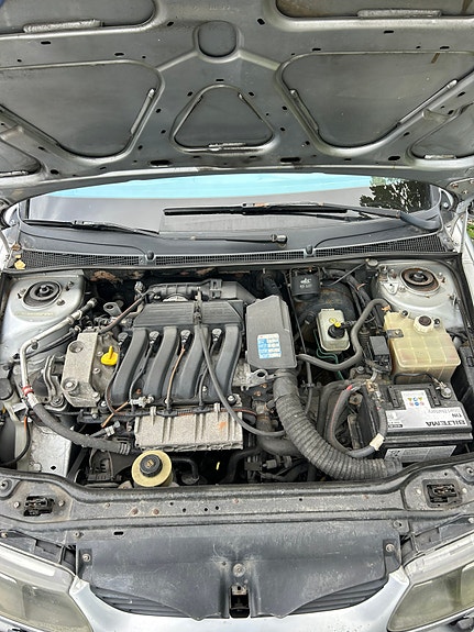 Renault Laguna 12 of 13