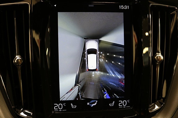 Volvo XC60 18 of 27