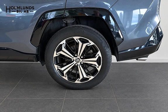 Toyota RAV4 5 of 11