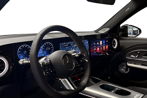 Mercedes-Benz GLB250+ 8 of 24