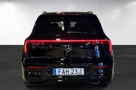 Mercedes-Benz GLB250+ 6 of 24