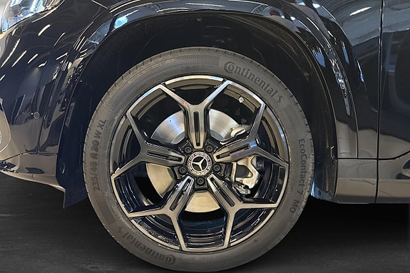 Mercedes-Benz GLB250+ 23 of 24