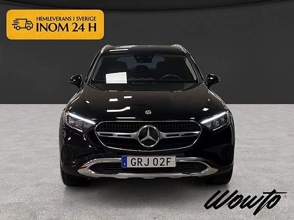 Mercedes-Benz GLC200 2 of 17
