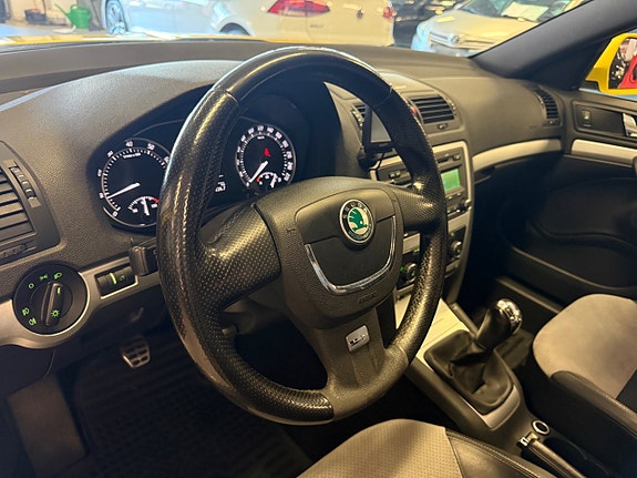 Skoda Octavia RS 10 of 27