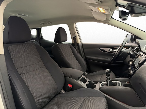 Nissan Qashqai 24 of 30