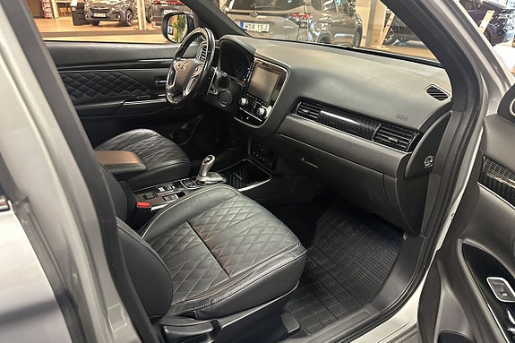 Mitsubishi Outlander 15 of 15