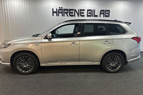 Mitsubishi Outlander 2 of 15