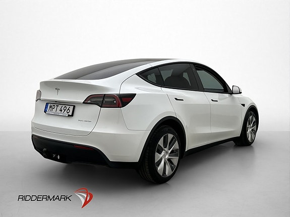 Tesla Model Y 8 of 30