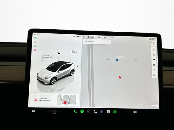Tesla Model Y 17 of 30