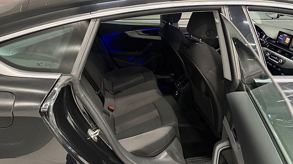 Audi A5 14 of 27