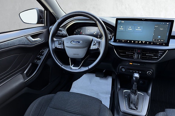 Ford Focus 12 of 23