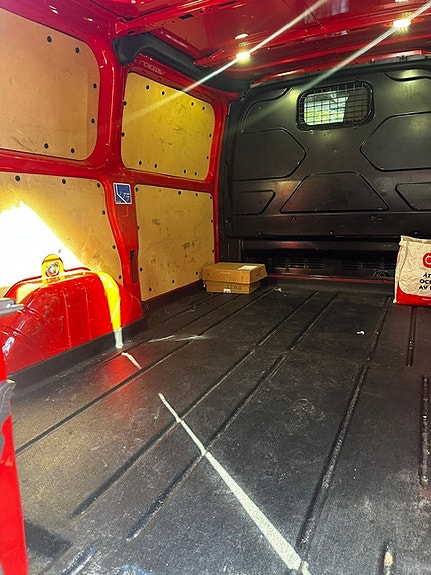 Ford Transit Custom 5 of 8