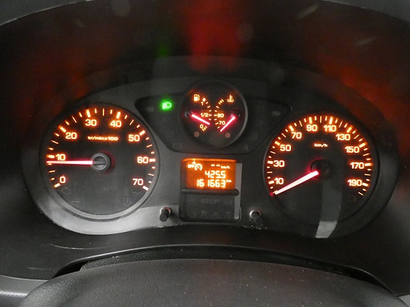 Citroen Berlingo 9 of 16
