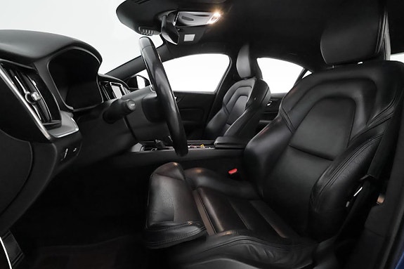 Volvo S60 10 of 30
