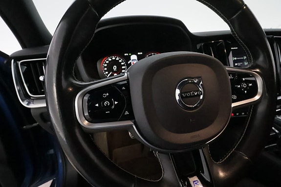 Volvo S60 15 of 30