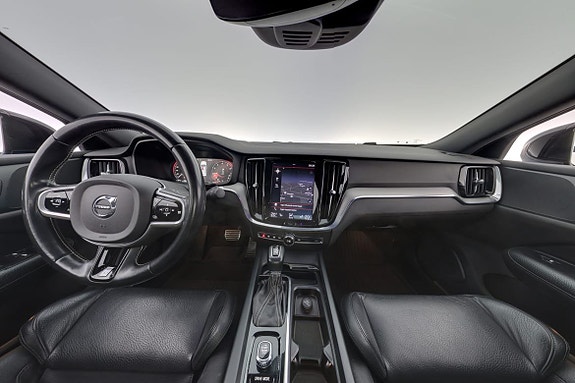 Volvo S60 12 of 30