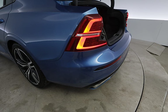 Volvo S60 7 of 30