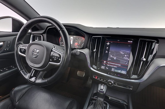 Volvo S60 13 of 30