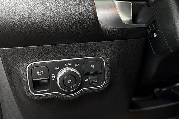 Mercedes-Benz GLB220 d 12 of 21