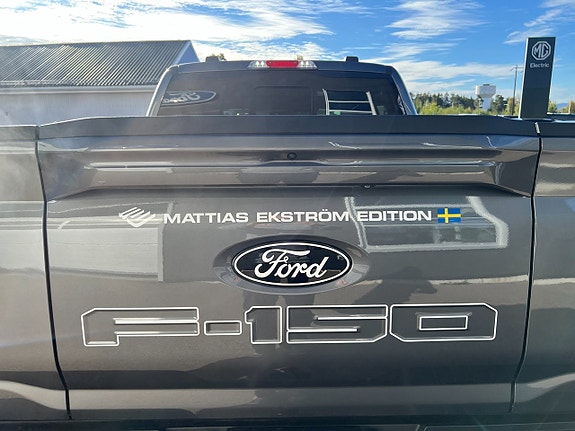 Ford F-150 12 of 12