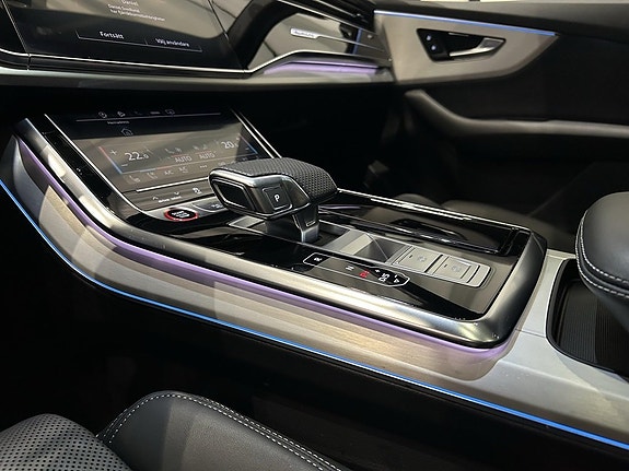 Audi SQ7 19 of 19