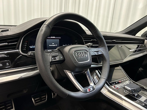 Audi SQ7 12 of 19