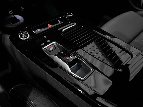 Audi A6 e-tron 19 of 20