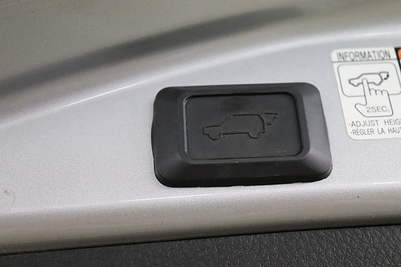 Toyota RAV4 17 of 24