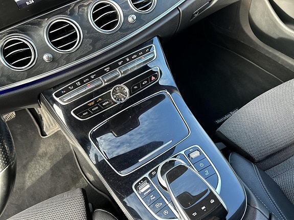 Mercedes-Benz E220 d 7 of 9