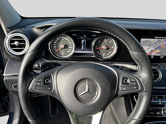 Mercedes-Benz E220 d 4 of 9
