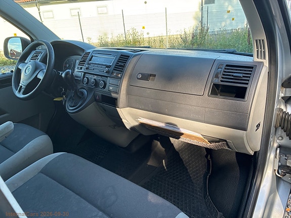 Volkswagen Transporter 14 of 30
