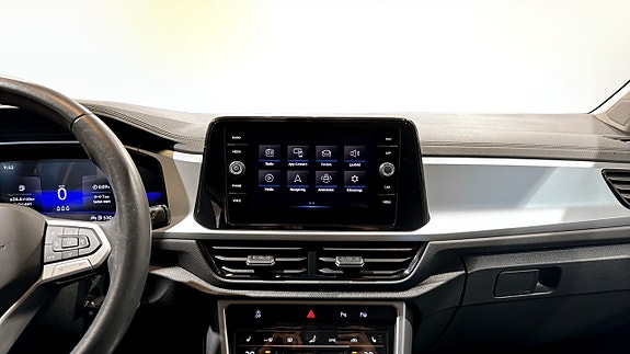 Volkswagen T-Roc 9 of 18