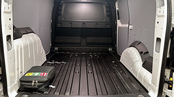 Volkswagen Caddy 12 of 12