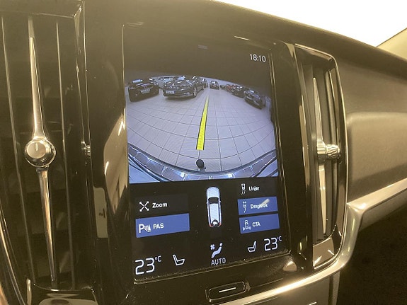 Volvo V90 Cross Country 12 of 18
