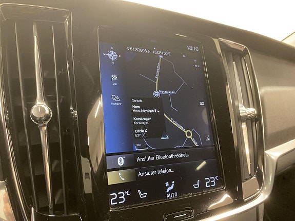 Volvo V90 Cross Country 13 of 18