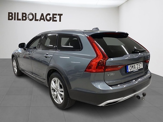 Volvo V90 Cross Country 3 of 18