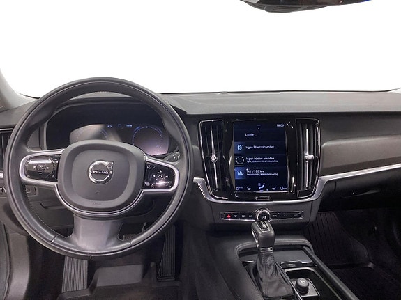 Volvo V90 Cross Country 8 of 18