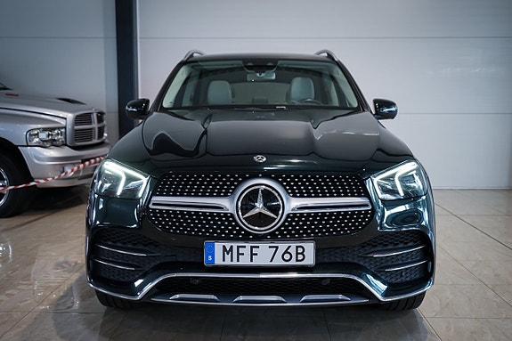 Mercedes-Benz GLE300 d 3 of 30