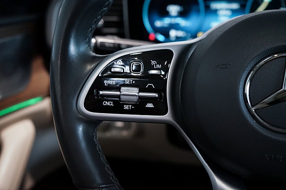 Mercedes-Benz GLE300 d 30 of 30