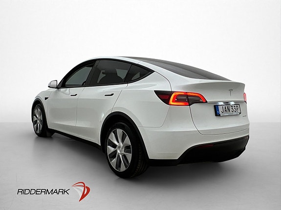 Tesla Model Y 3 of 30